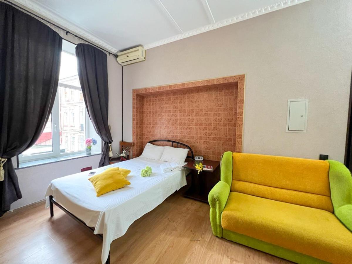 Apartment In The Historic Center Kiev Luaran gambar