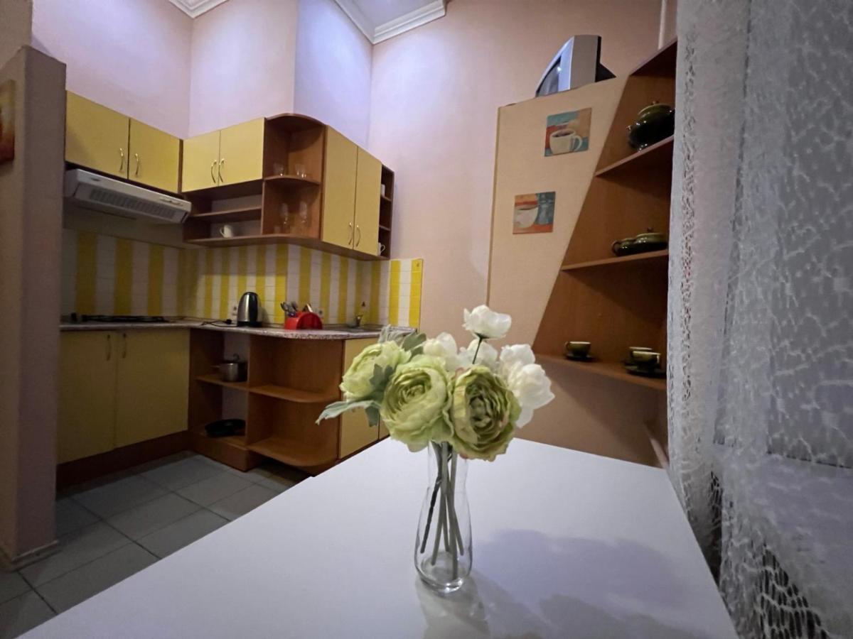 Apartment In The Historic Center Kiev Luaran gambar