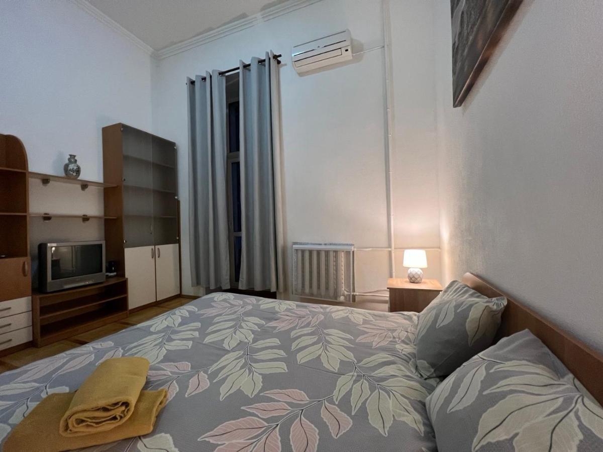 Apartment In The Historic Center Kiev Luaran gambar